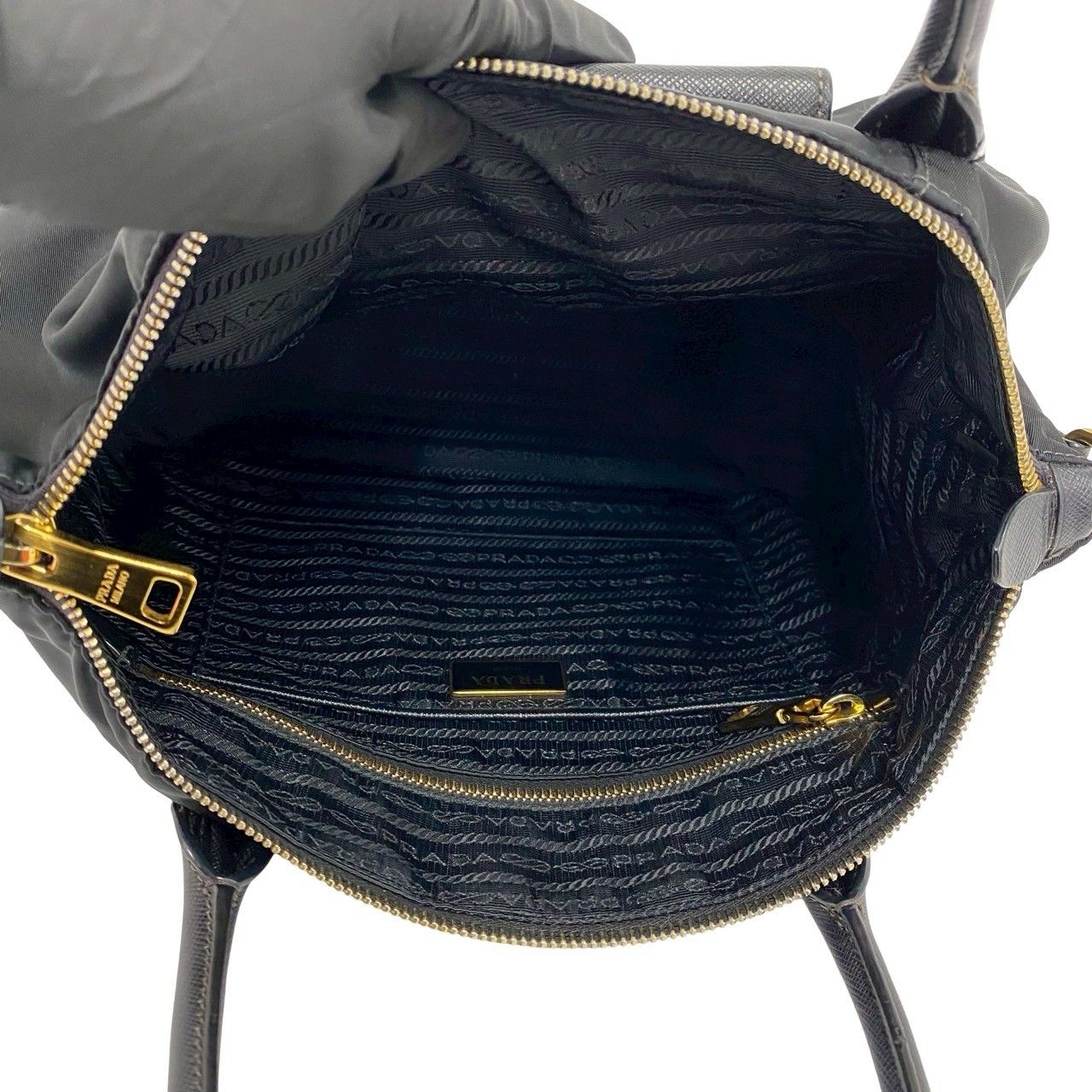 極 美品 保存袋付き PRADA プラダ 三角ロゴ 金具 テスート ナイロン