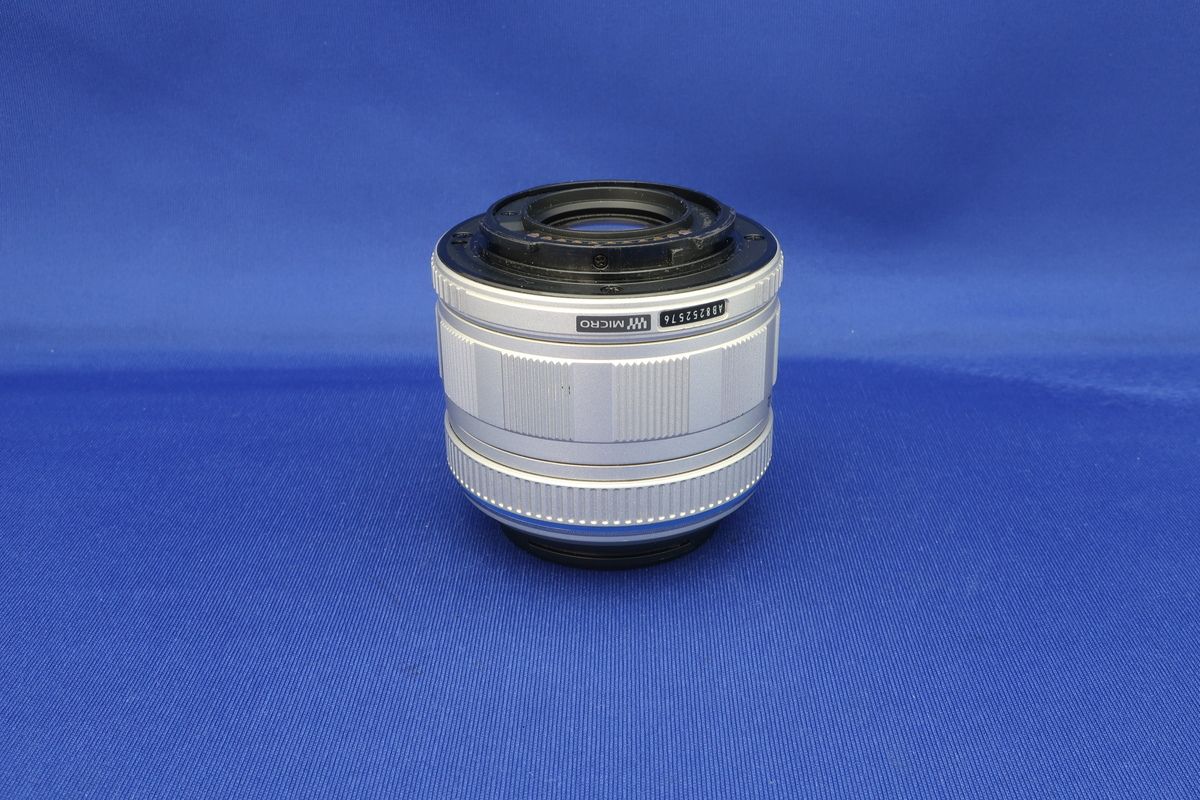 【中古】 【難あり品】 オリンパス M.ZUIKO DIGITAL 14-42mm F3.5-5.6 II シルバー