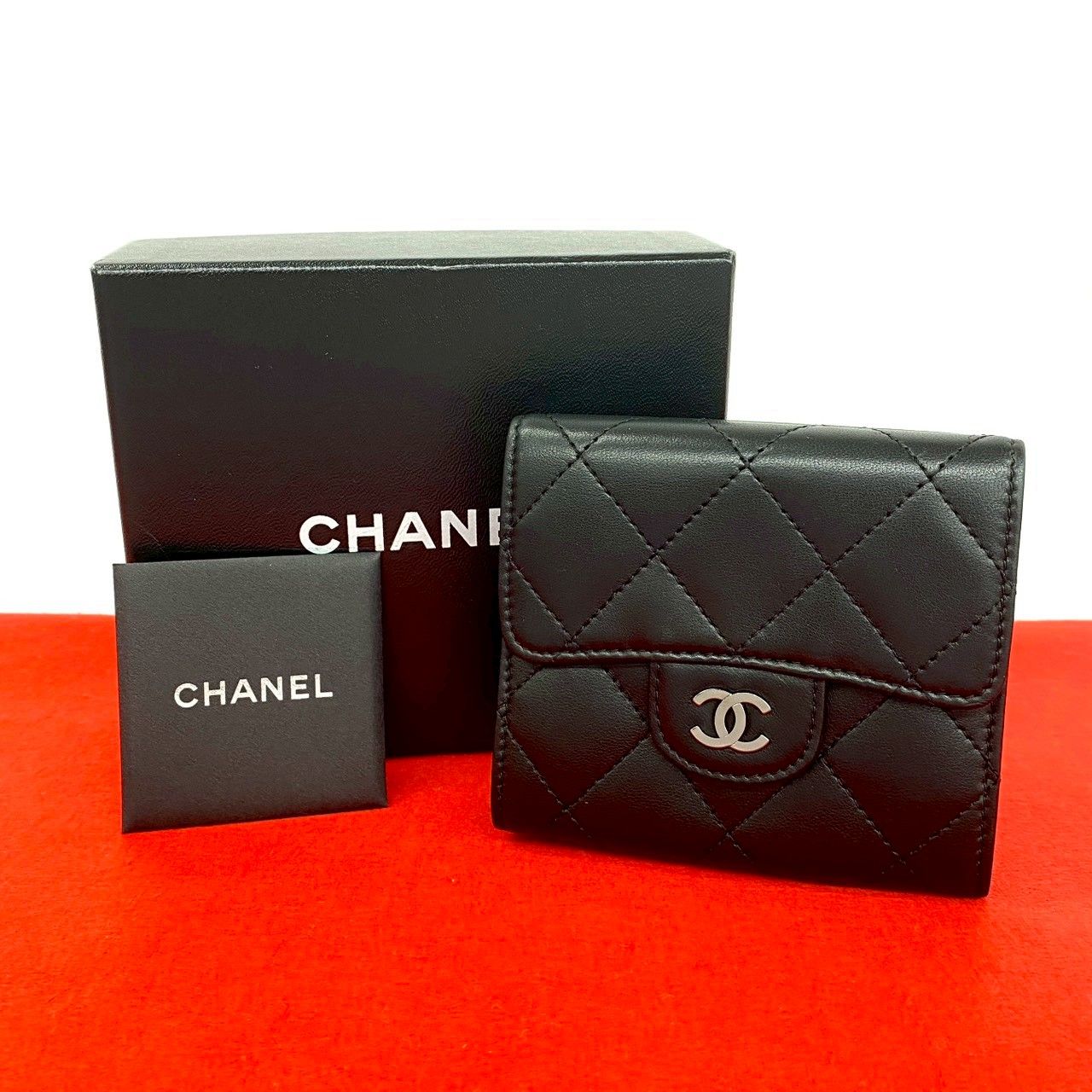 ほぼ未使用 箱付き シール有 11番台 CHANEL シャネル マトラッセ ココマーク ラムスキン レザー 三つ折り財布 ウォレット ブラック 28341