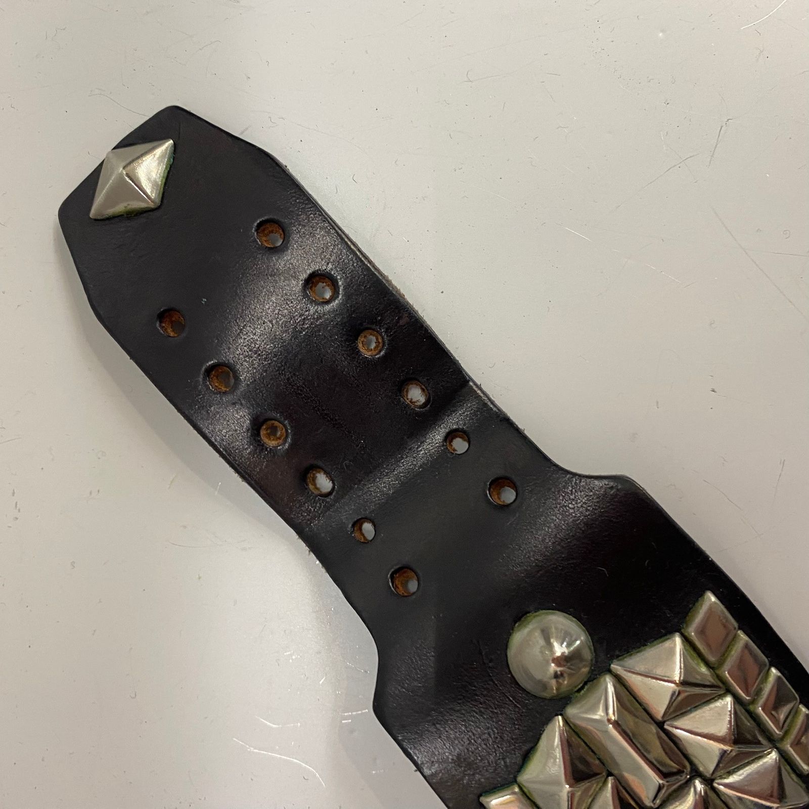 ウルフズヘッド WOLF'S HEAD WRIST BAND スタッズ レザー ブレスレット