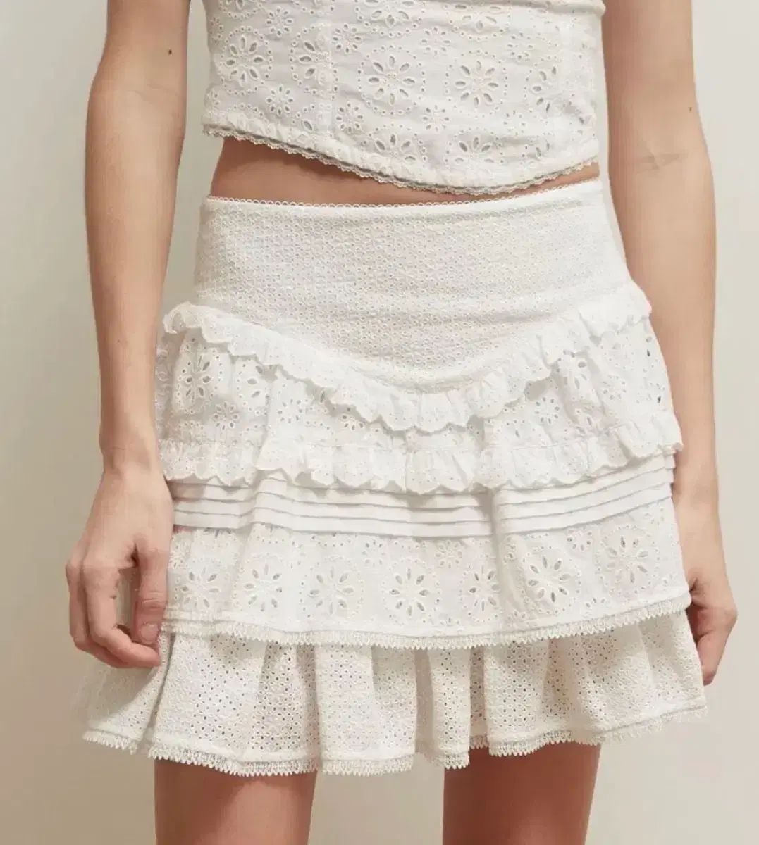 ソルティペブル FLOWER LACE COTTON SKIRT ミニ Tシャツ 白