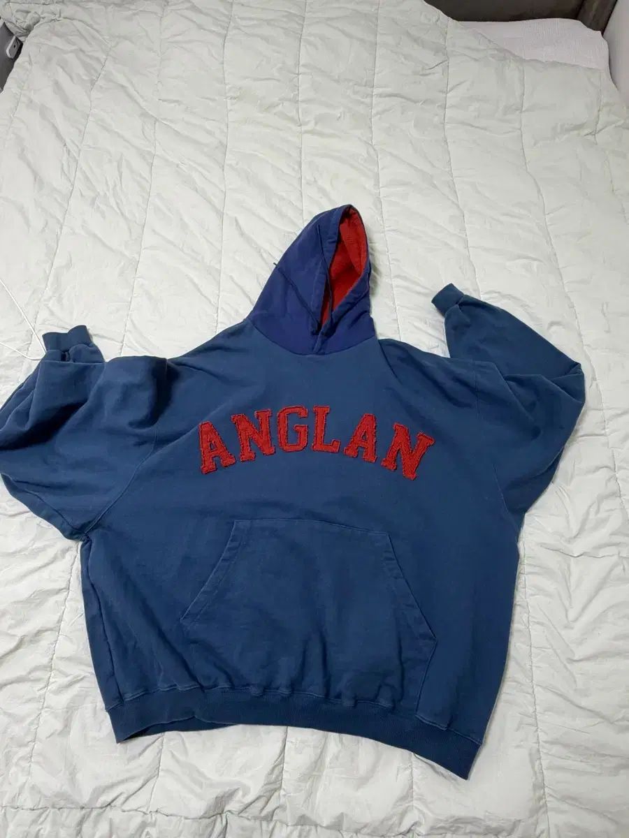 ANGLAN フード