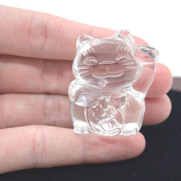ネコ 招き猫の置物 左手招き 4cm 水晶 天然石製 クリスタル