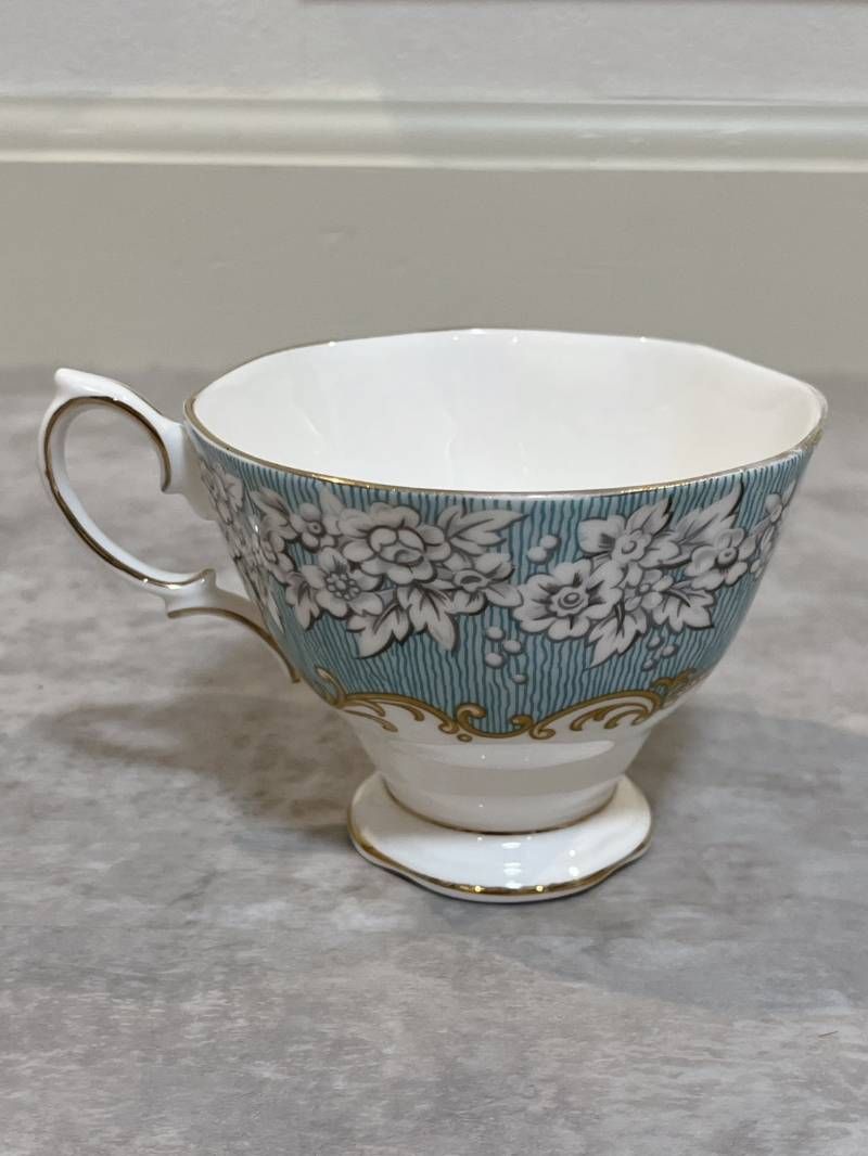 ROYAL ALBERT ロイヤルアルバート ティーカップ＆ソーサー