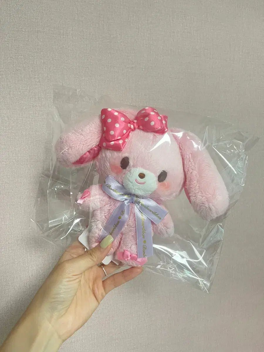 正規品，2025 (新品) サンリオ キャラクター 対象 ボンボンリボン ぬい