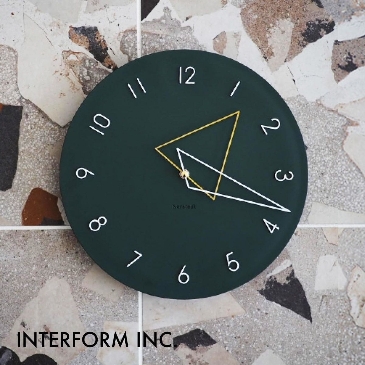 Kolmio コルミオ ウォールクロック【グリーン】CL-4342 GN INTERFORM インターフォルム 壁掛け時計 インテリア 北欧 モダン スイープムーブメント 連続秒針 静音 おしゃれ ジオメトリック