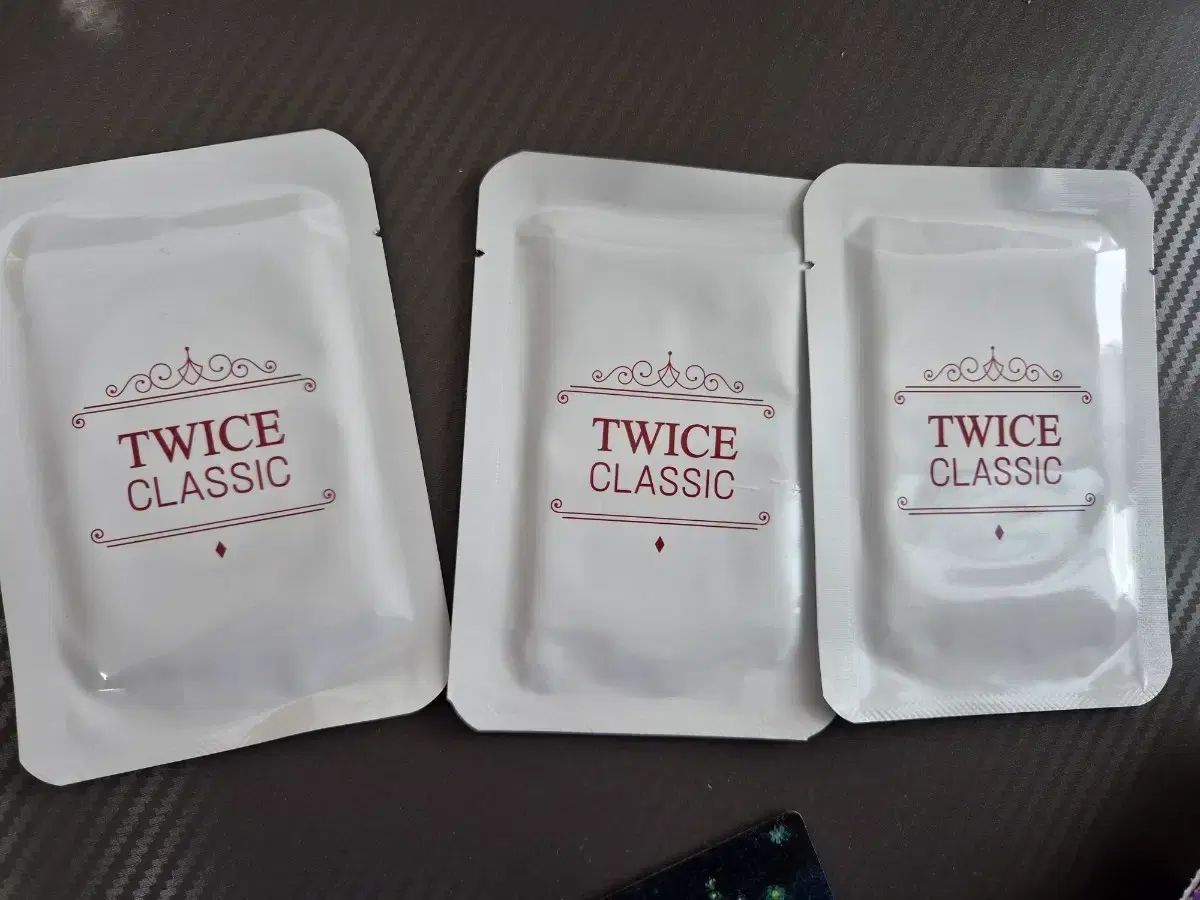 TWICE（トゥワイス） CLASSIC トレーディング カード 未開封-お得な 