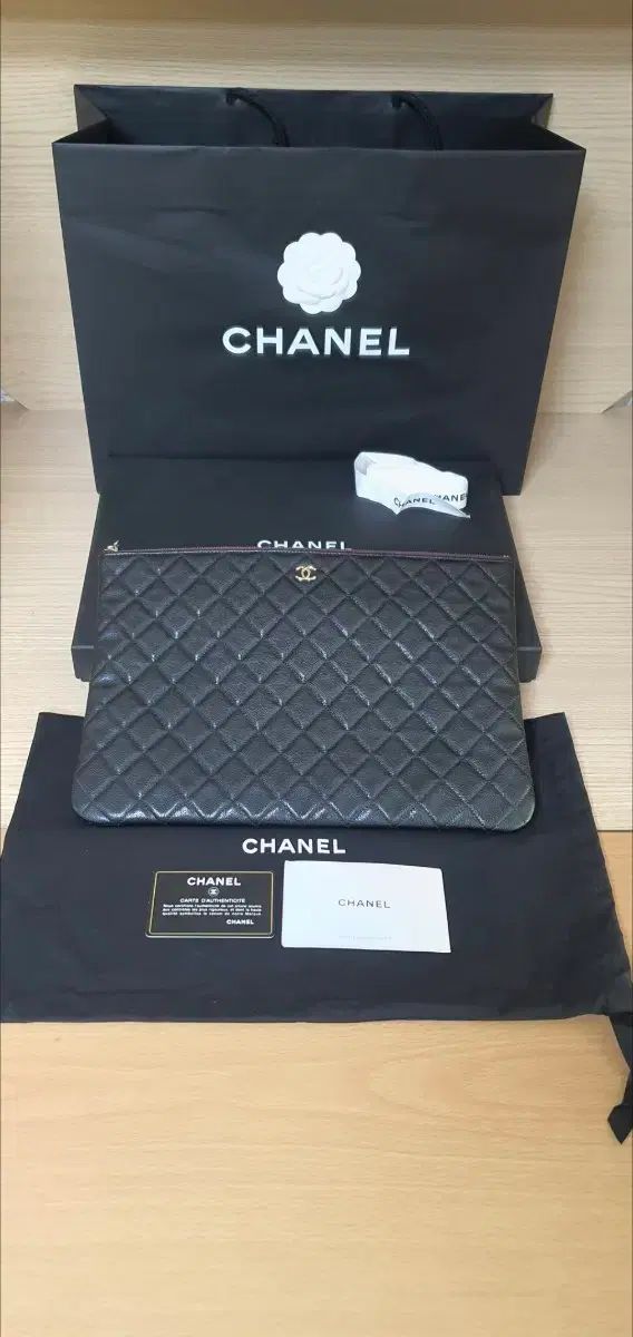 CHANEL シャネル キャビア クラッチバッグ/クラッチ ラージ 샴골 新品級 正規品 (鑑定済)