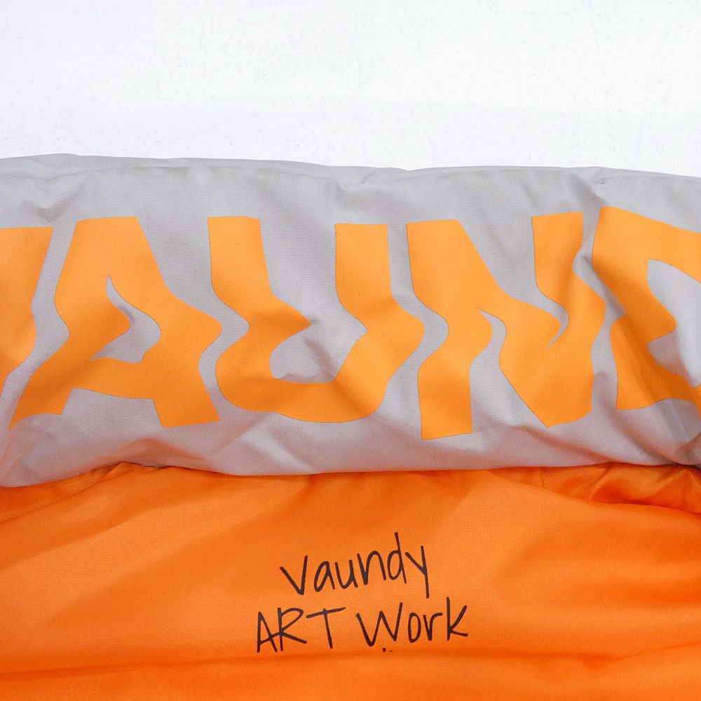 小牧店】VAUNDY Logo Down Vest SILENCE ダウンベスト Mサイズ 【I352