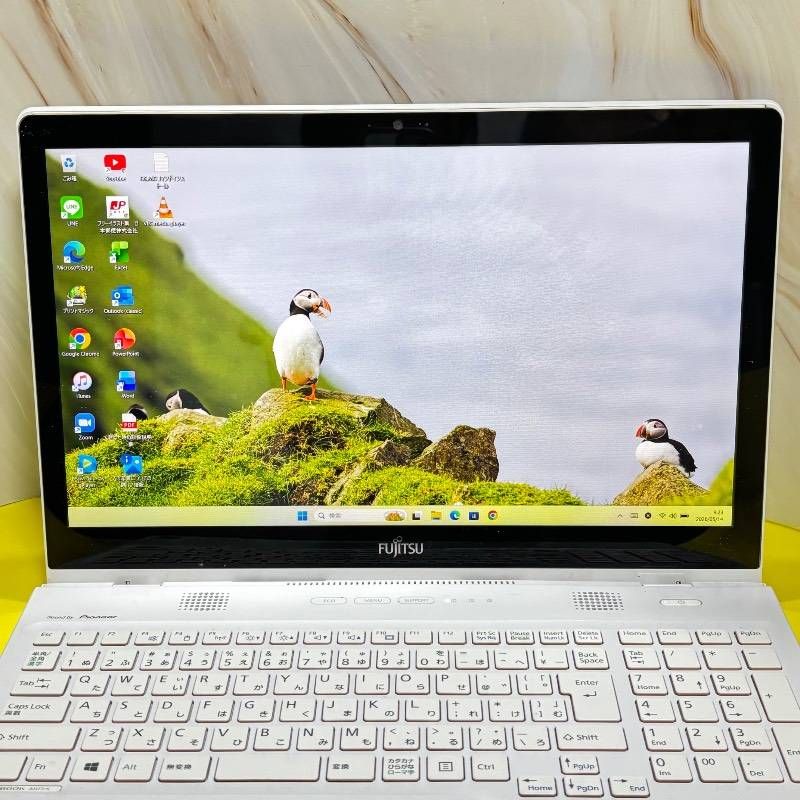 超美品 Core i7/SSD/Win11/Office 富士通ノート - メルカリ