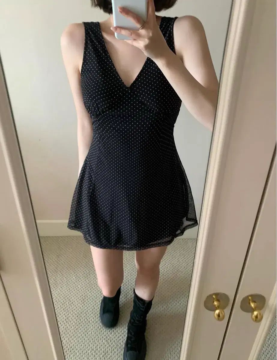 新品) ソバーショップ Black Dot One-Piece short