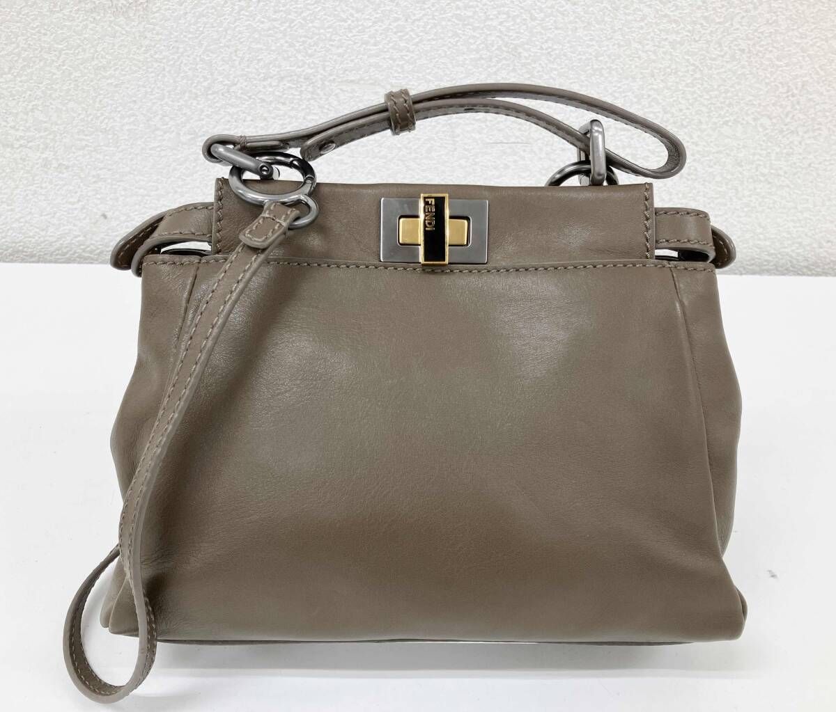 【鑑定書付き】 FENDI フェンディー ミニピーカブー 8BN227 ブラウン系 ショルダーバッグ バンドバッグ