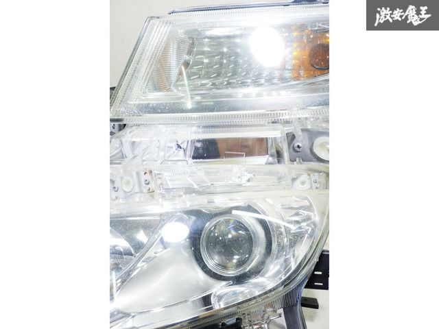 点灯OK！】エルグランド 前期 E52 TE52 日産純正 HID ヘッドライト