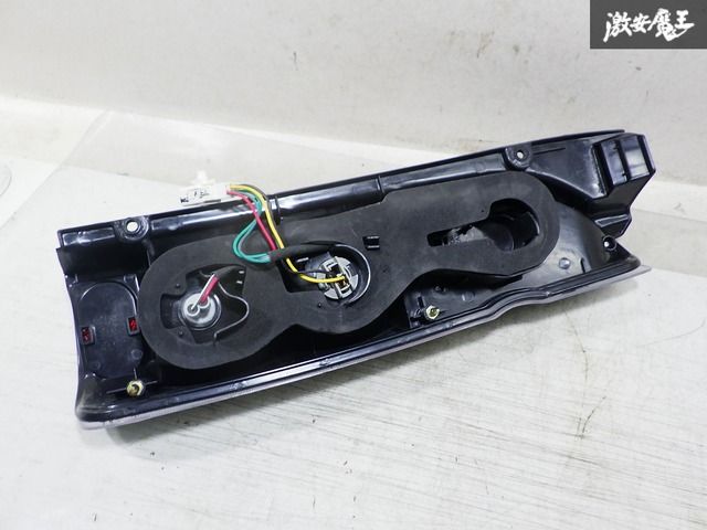 破損無し！】ハイエース 200ハイエース EAGLEEYES イーグルアイ LED