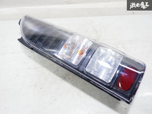 Eagle Eyes TY788 ハイエース 200系 LEDテールランプ 左右 破損無し！】ハイエース 200ハイエース EAGLEEYES イーグルアイ LED