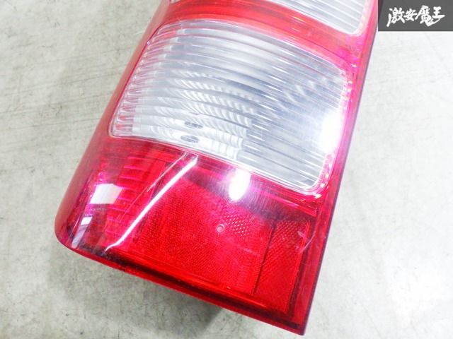 破損無し！】ハイエース 200系 前期 トヨタ純正テールランプ テール