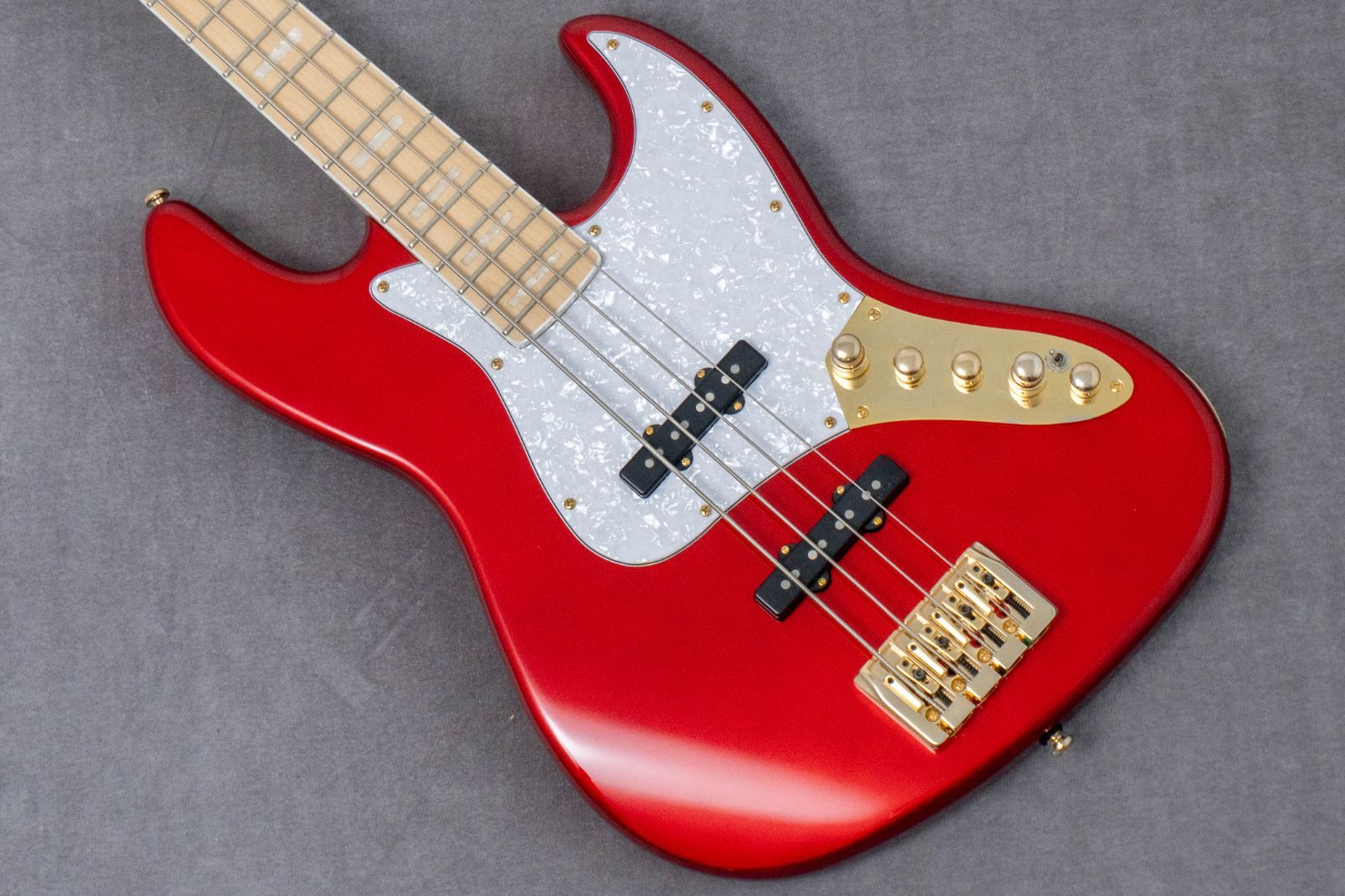 【new】Swing Guitars / Jazz Deluxe 4 Candy Apple Red 4.42kg #26010016【GIB兵庫】【PLEK調整済】【サウンドメッセ展示品】エレキベース