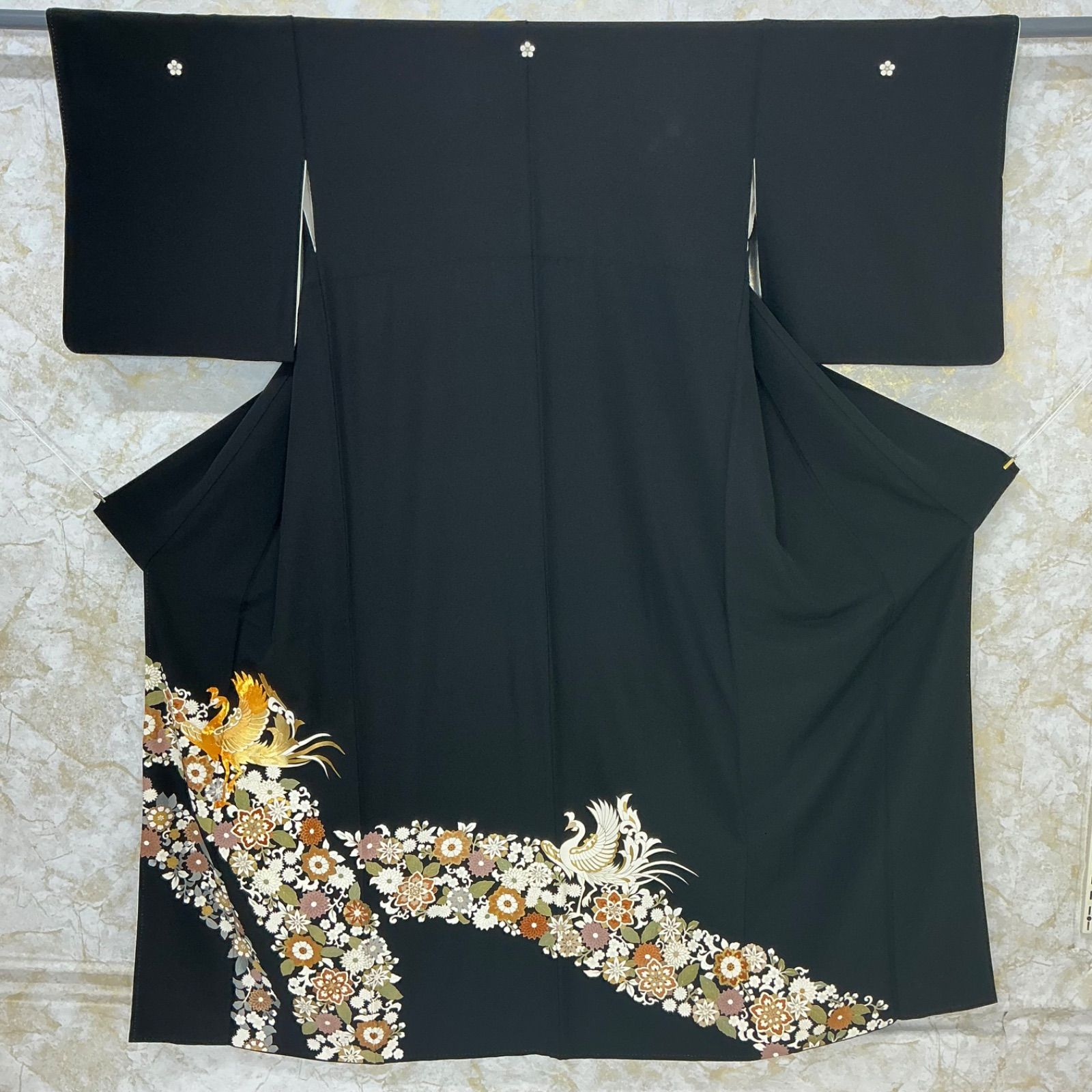 kimono+one◇kimonoarisa◇手描き友禅と金彩の良い黒留袖◇広衿