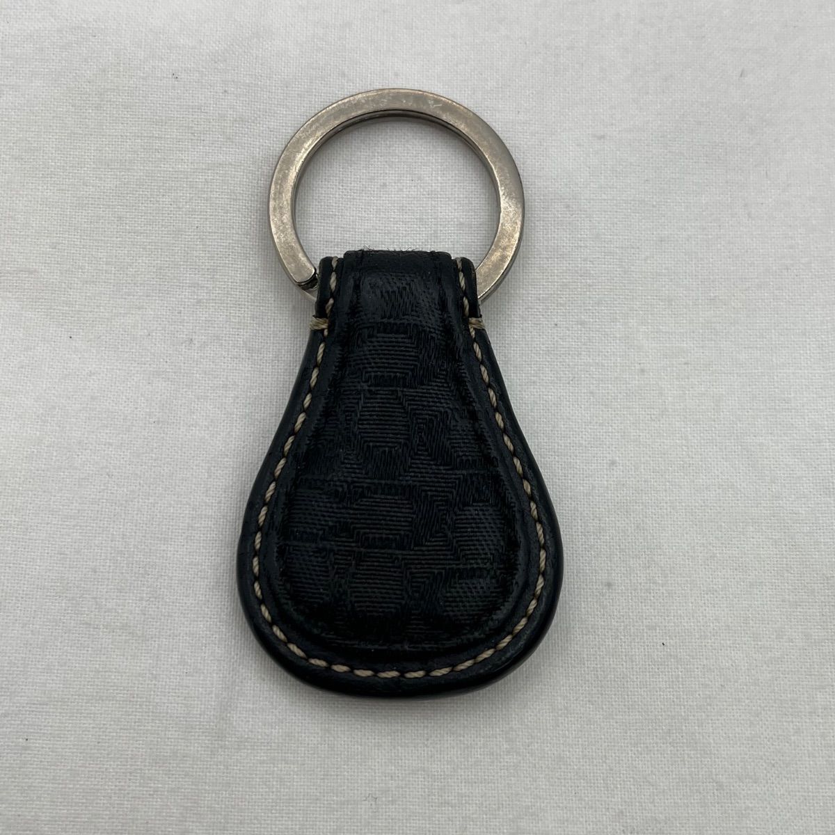 ▽COACH コーチ ティアドロップ型キーホルダー シグネチャー 11068