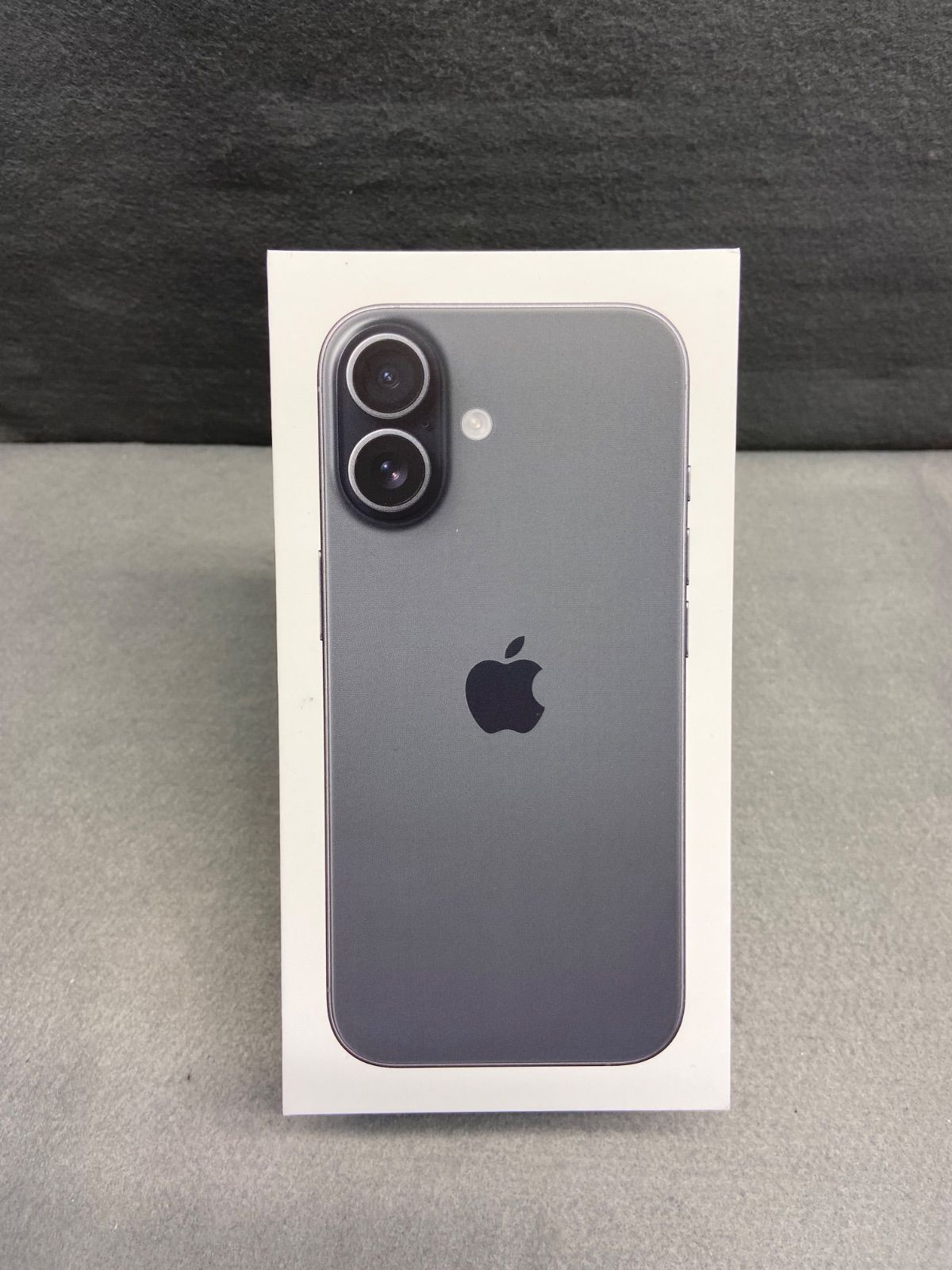 新品未開封 Appleストア版 SIMフリー iPhone17 256GB ブラック色