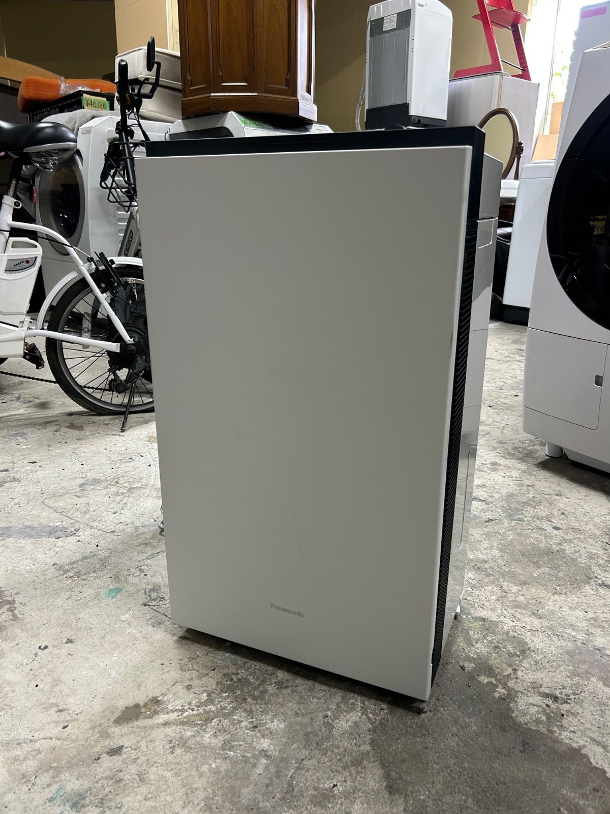 【美品】Panasonic ジアイーノF-MV2300-WZ 空気清浄機　2023年製