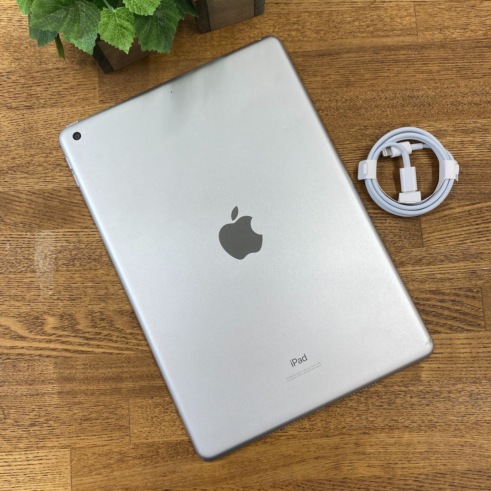 iPad 第7世代 10.2インチ 32GB シルバー WiFi版 モデル 送料無料