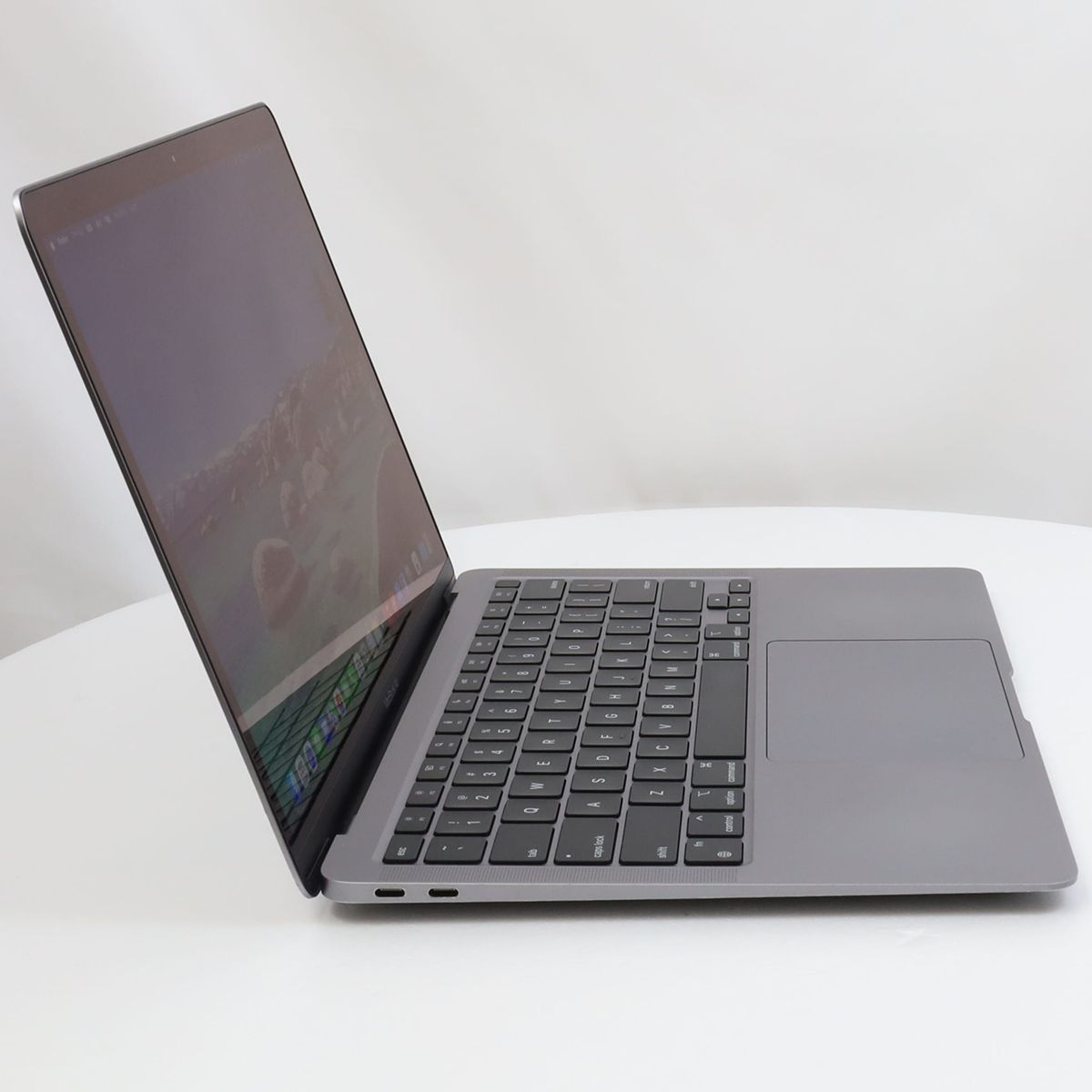 MacBook Air 13-inch 2020 M1【ランク：D】【カラー：スペースグレイ