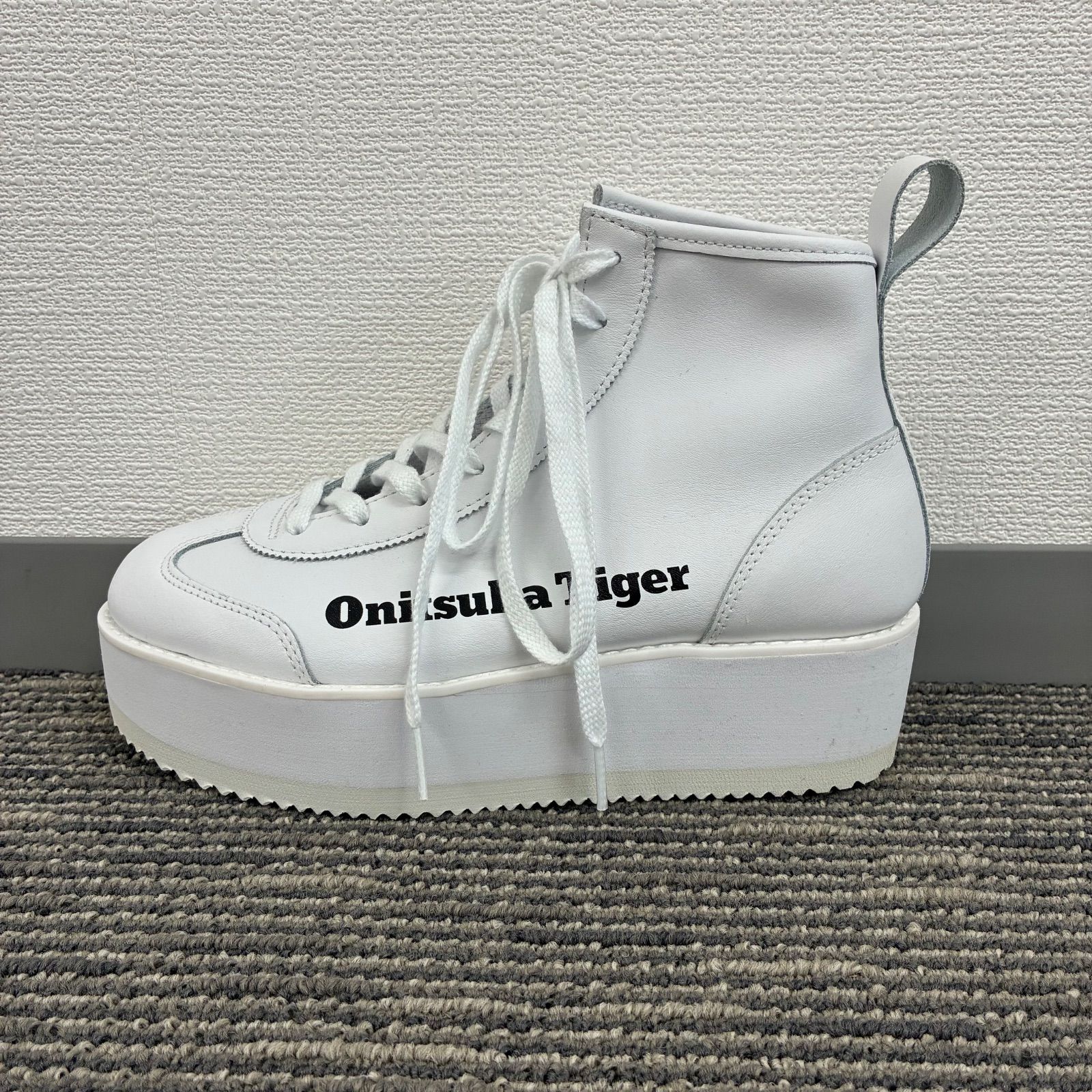 RN24 Onitsuka Tiger オニツカ タイガー ハイカットスニーカー 厚底 