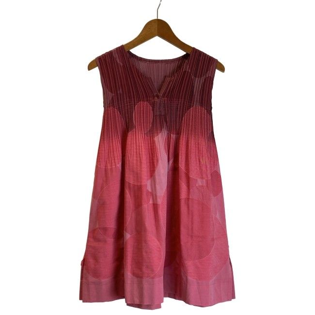 【中古】　ISSEY MIYAKE FETE　トップス　ノースリーブ　プリーツ　水玉　日本製　ドメスティック　古着　/2495 16,005円