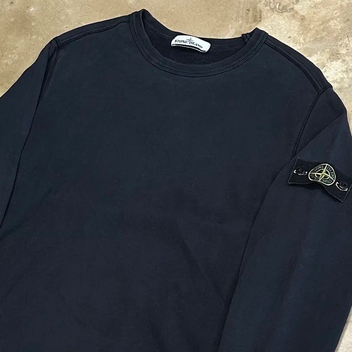 STONE ISLAND ストーンアイランド ワッペン ブラック スウェット L 