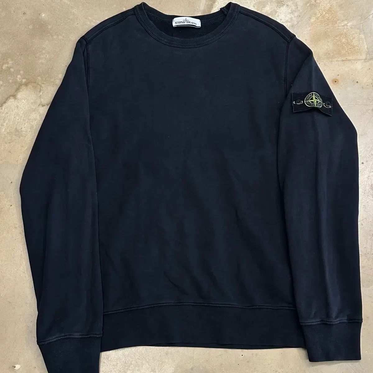 STONE ISLAND ストーンアイランド ワッペン ブラック スウェット L