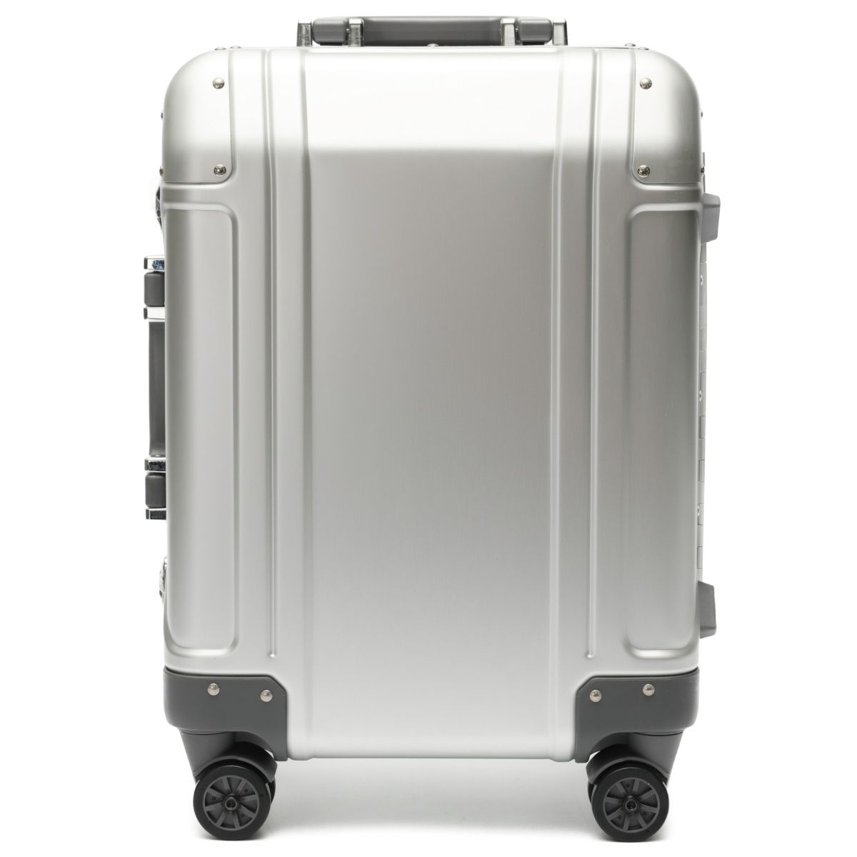 ゼロハリバートン / ZERO HALLIBURTON　ゲオ アルミニウム 3.0　スピナー キャリーオン / スーツケース 31L　94252-05　シルバー 【中古美品】