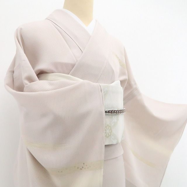 ゆめsaku 美品 夏着物 正絹 縦絽 銀糸刺繡 一つ紋 柳 訪問着 P-55 ❁tomihisa❁新品 縦絽 箔散らし 夏着物 正絹 仕付け糸付“淡い光を纏う