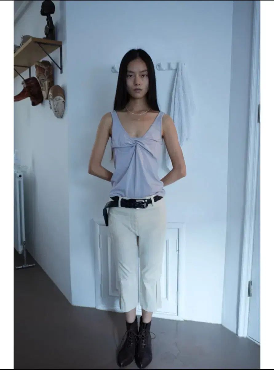 ベルソカプリ スリムパンツ アイボリー