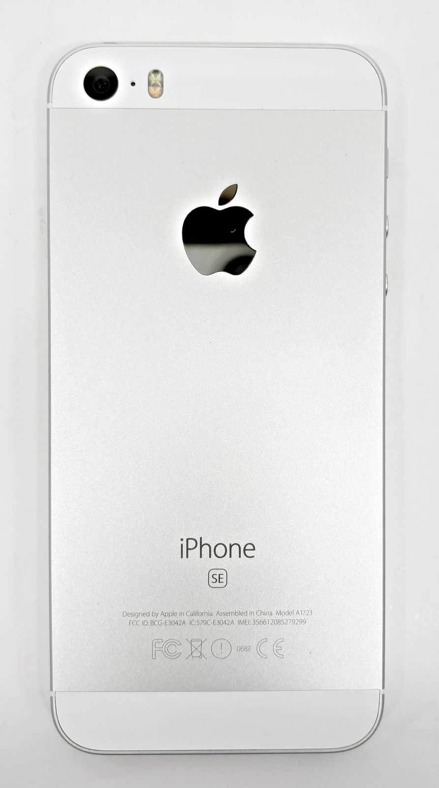 iPhoneSE 32GB MP832J/A シルバー バッテリー94% SIMロックなし Apple