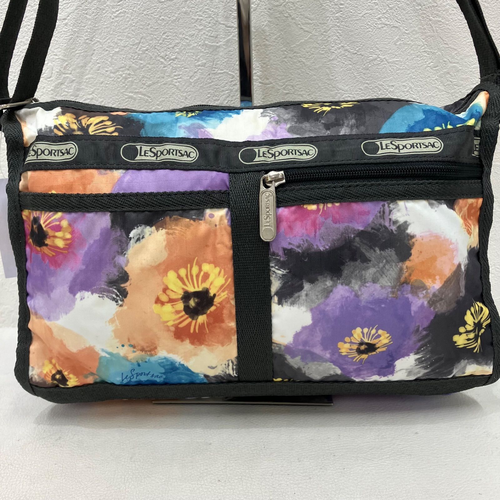 3661 LeSportsac レスポートサック ワンショルダーバック 肩掛け 斜め 