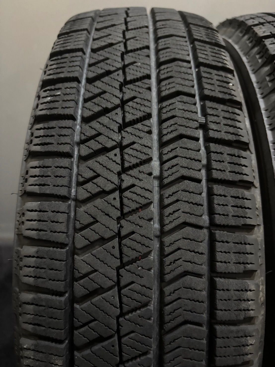 新品 BRIDGESTONE BLIZZAK VRX2 & スズキ純正(新車外し) 155/65R14 4本セット スタッドレス スペーシア ギア ラパン ワゴンR スマイル 等 ☆155/65R14 BRIDGESTONE/VRX2 23年製 スズキ ワゴンR 純正 14インチ