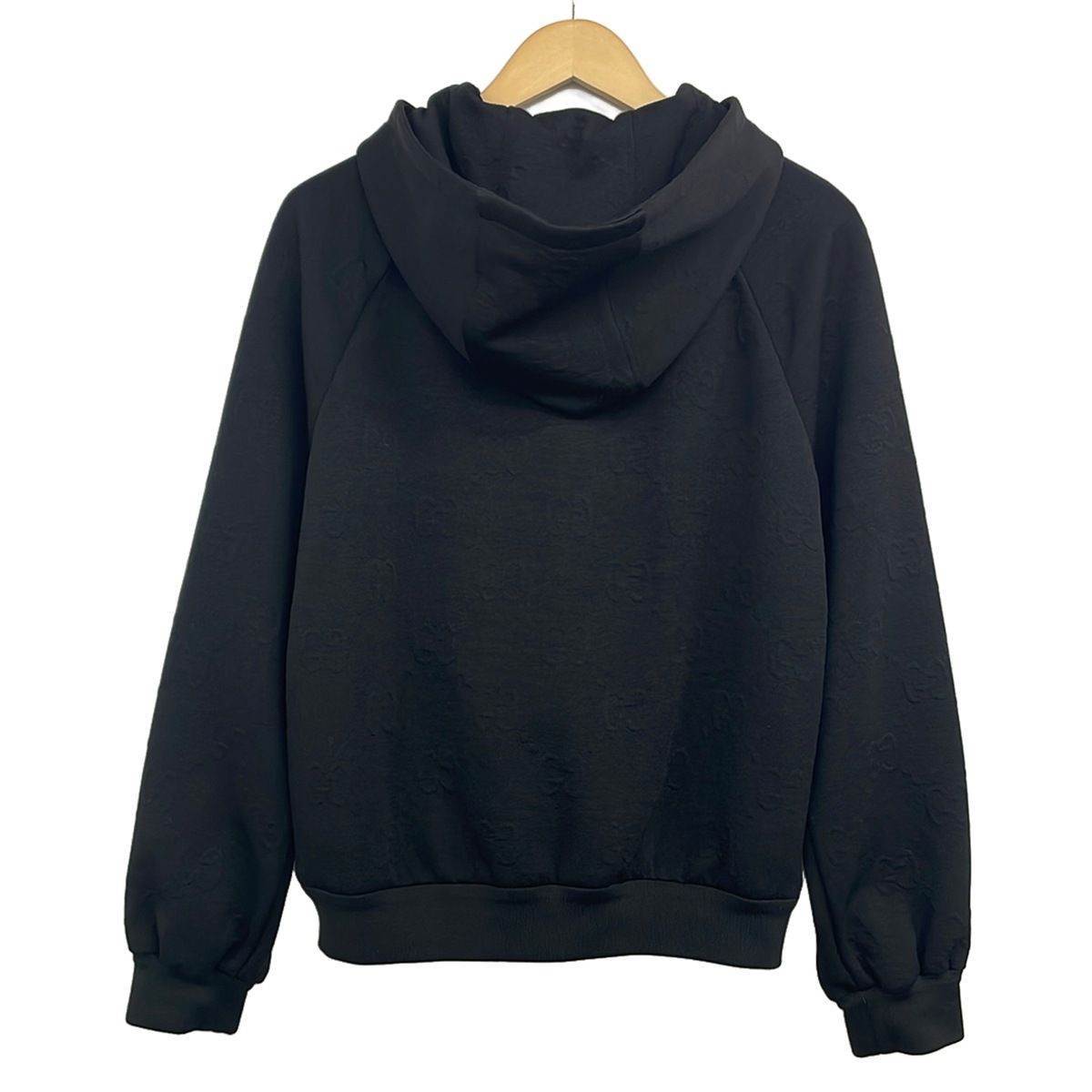 GUCCI グッチ レディース ブルゾン ジャケット サイズ40 Mサイズ 黒 GUCCI(グッチ) ブルゾン サイズS レディース美品 GGロゴジャージージャ