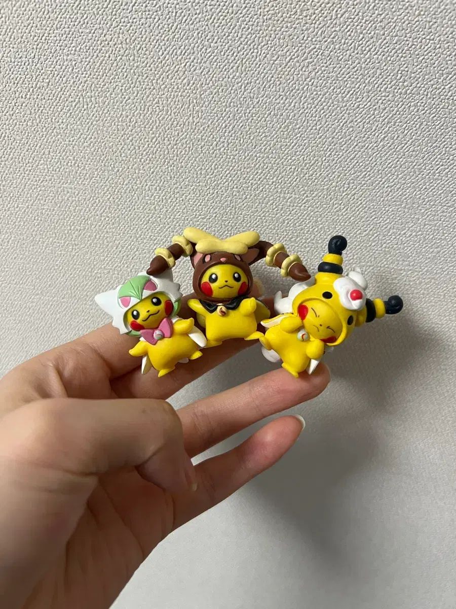 MEGAパンチョ ピカチュウ フィギュア まとめ