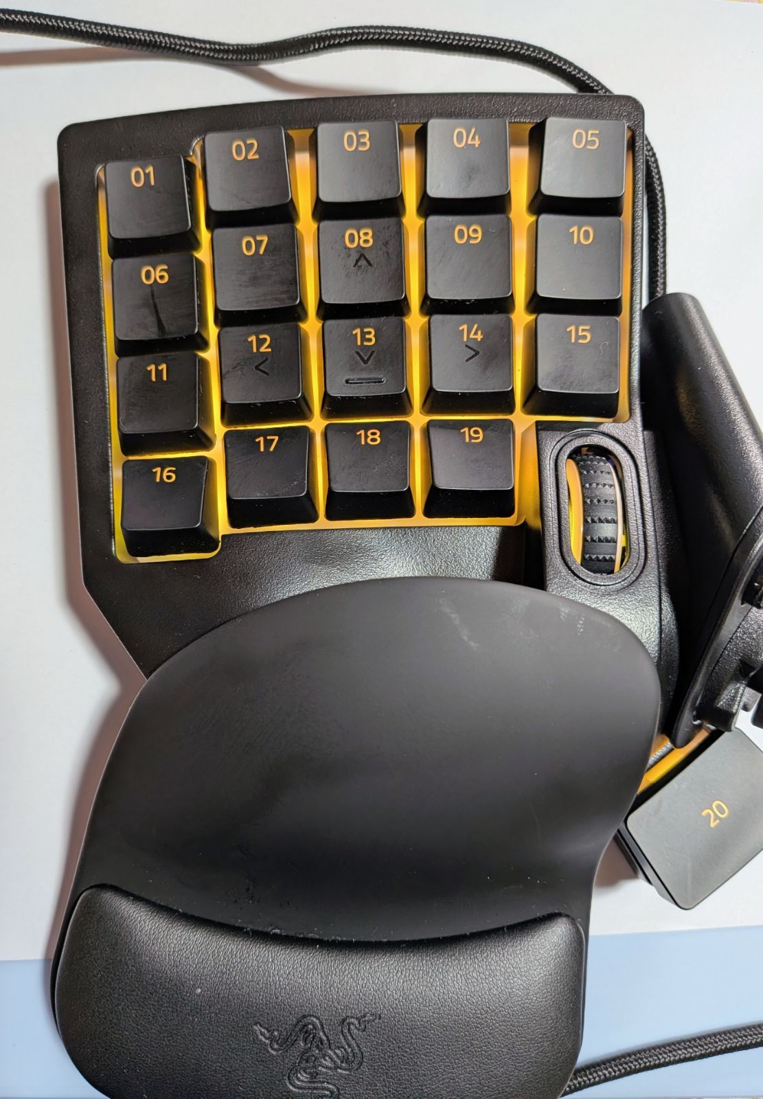 Razer Tartarus V2 左手用ゲーミングキーパッド - メルカリ