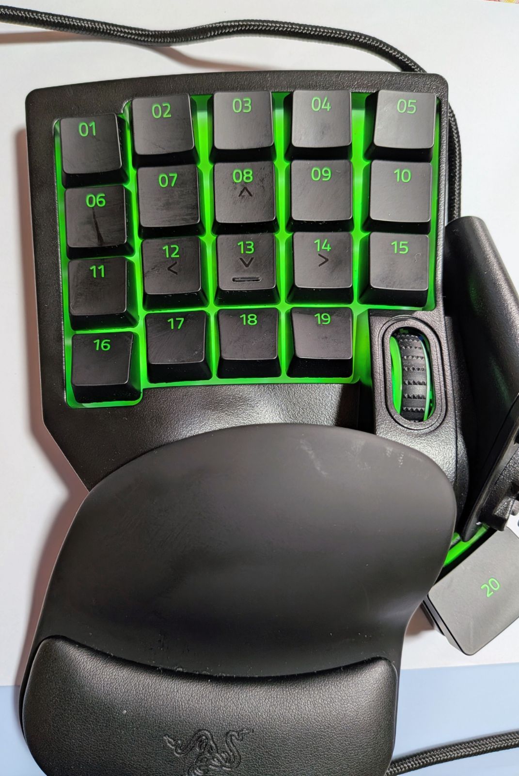 Razer Tartarus V2 左手用ゲーミングキーパッド - メルカリ