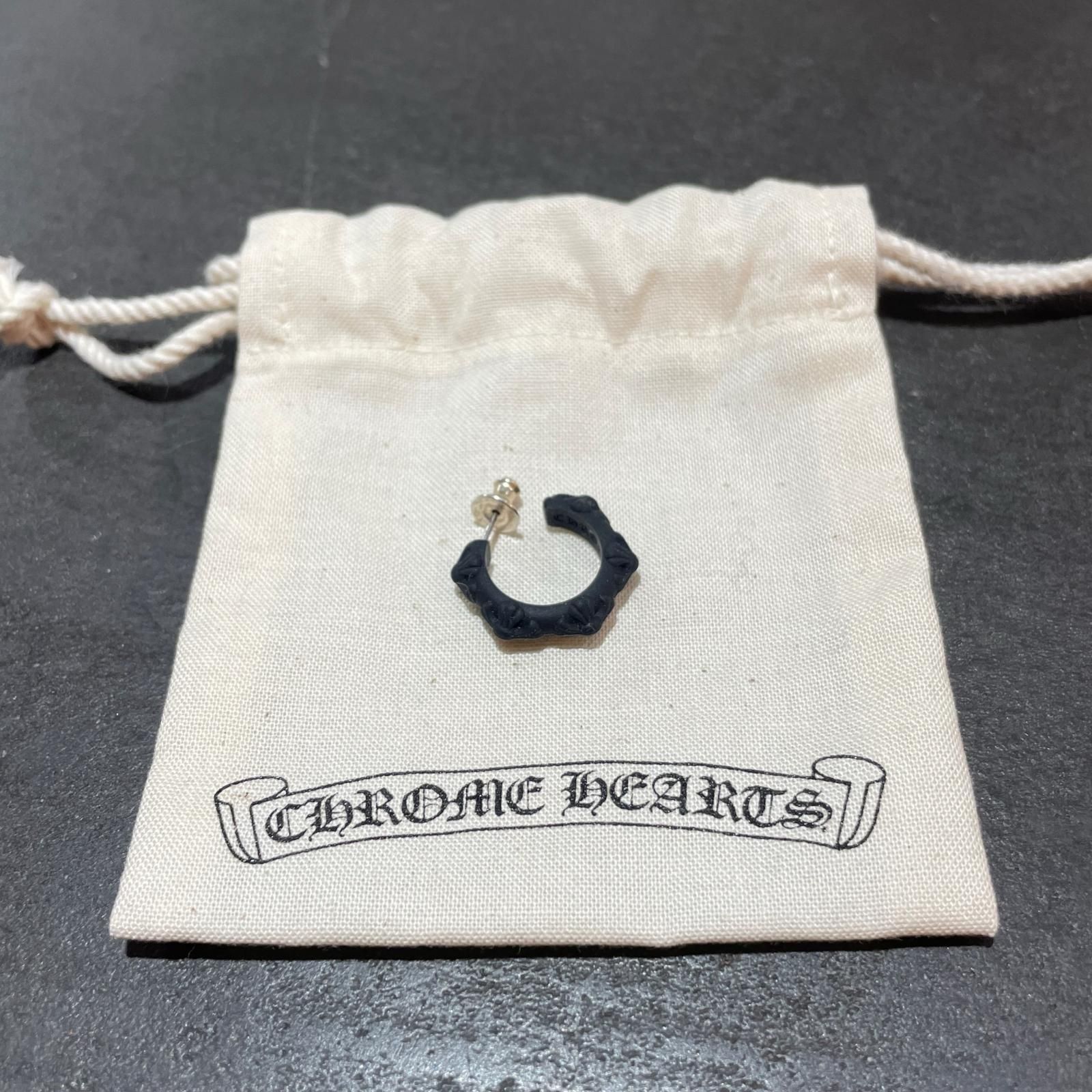 美品　CHROME HEARTS スモールクロスフープピアス CHROME HEARTS ラバー CHクロス フープピアス ピアス クロムハーツ