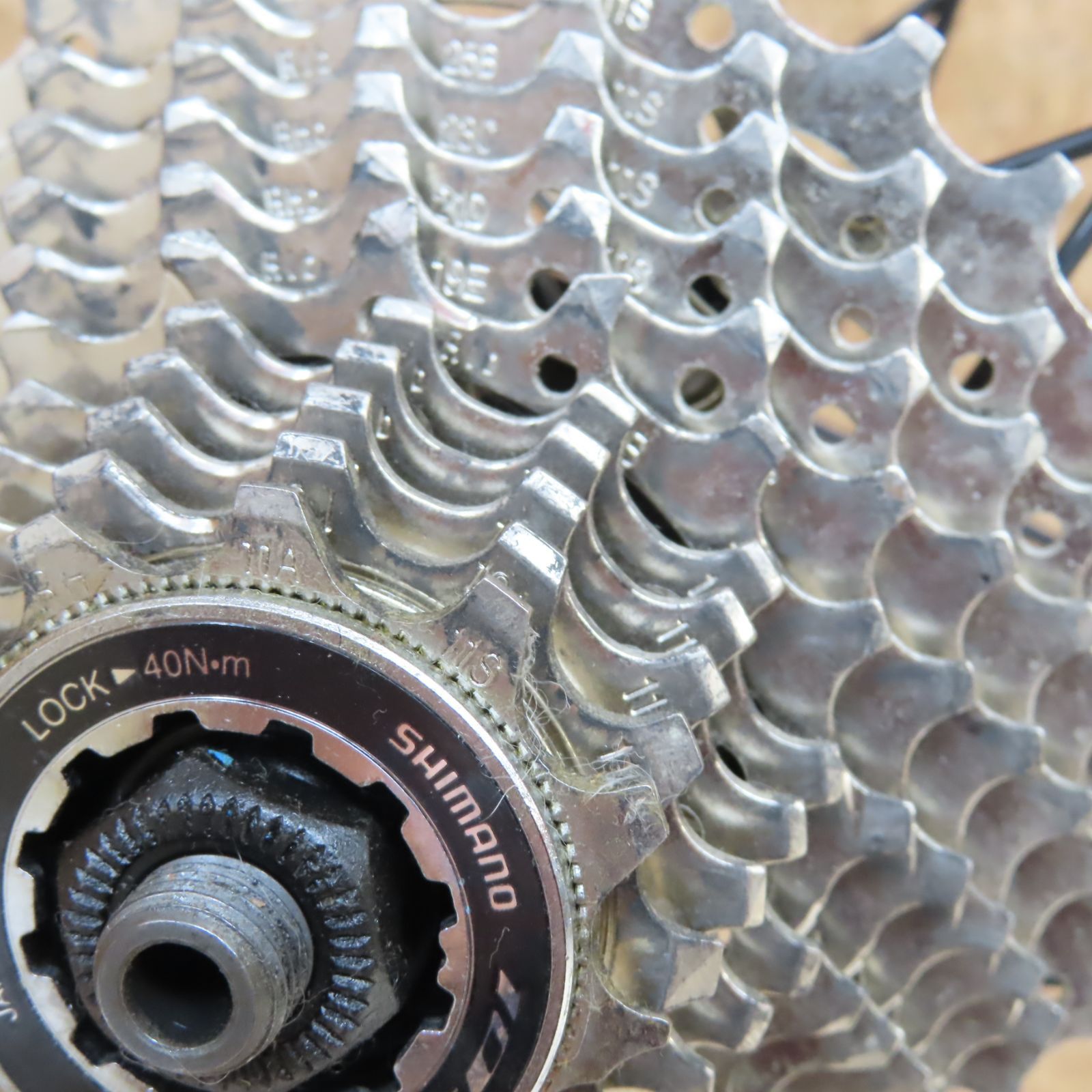 SHIMANO シマノ ホイール WH-RS100 17C スプロケット 105 CS-R7000 11S