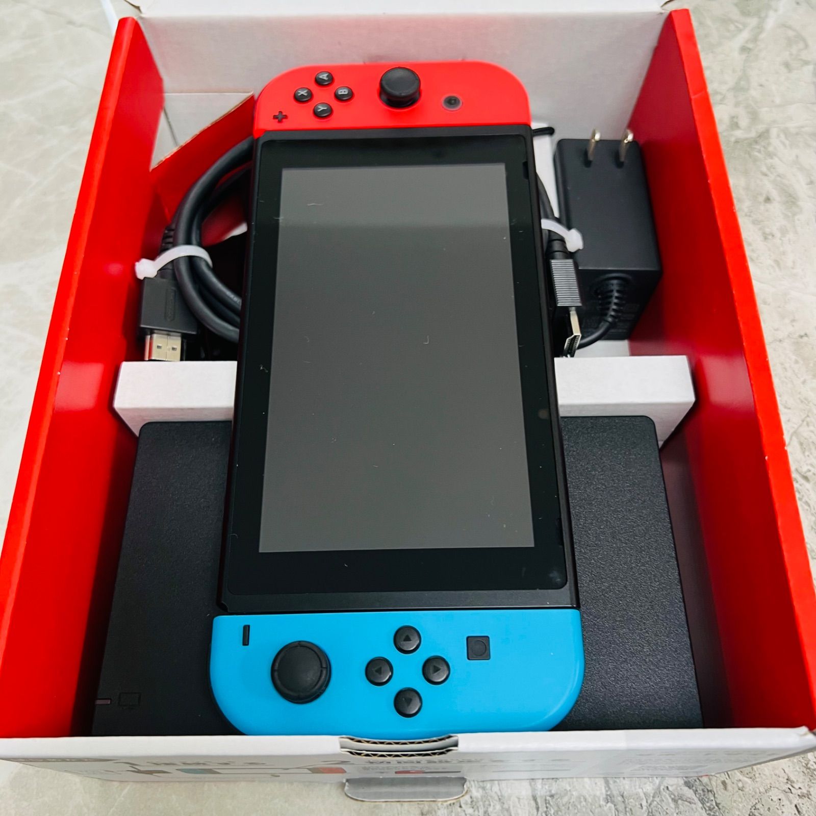完動品】Nintendo Switch スイッチ 本体 バッテリー強化版 2023年製 箱