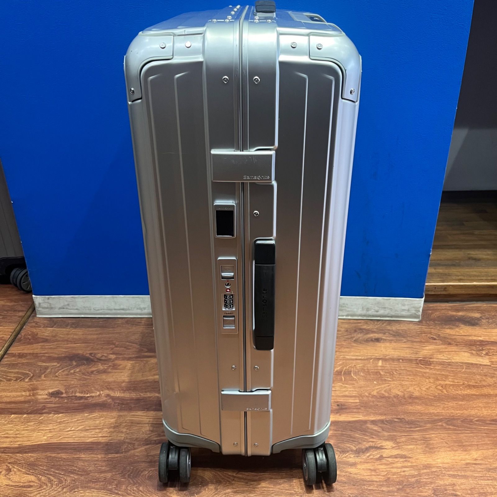 サムソナイト Samsonite スーツケース 71L ライトボックス アルミ