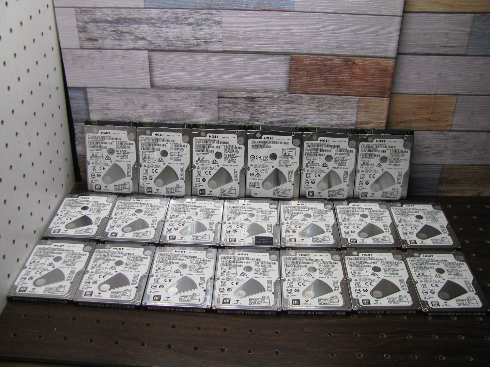 【R2402】HDD 500GB 2.5インチ HGST 20個セット