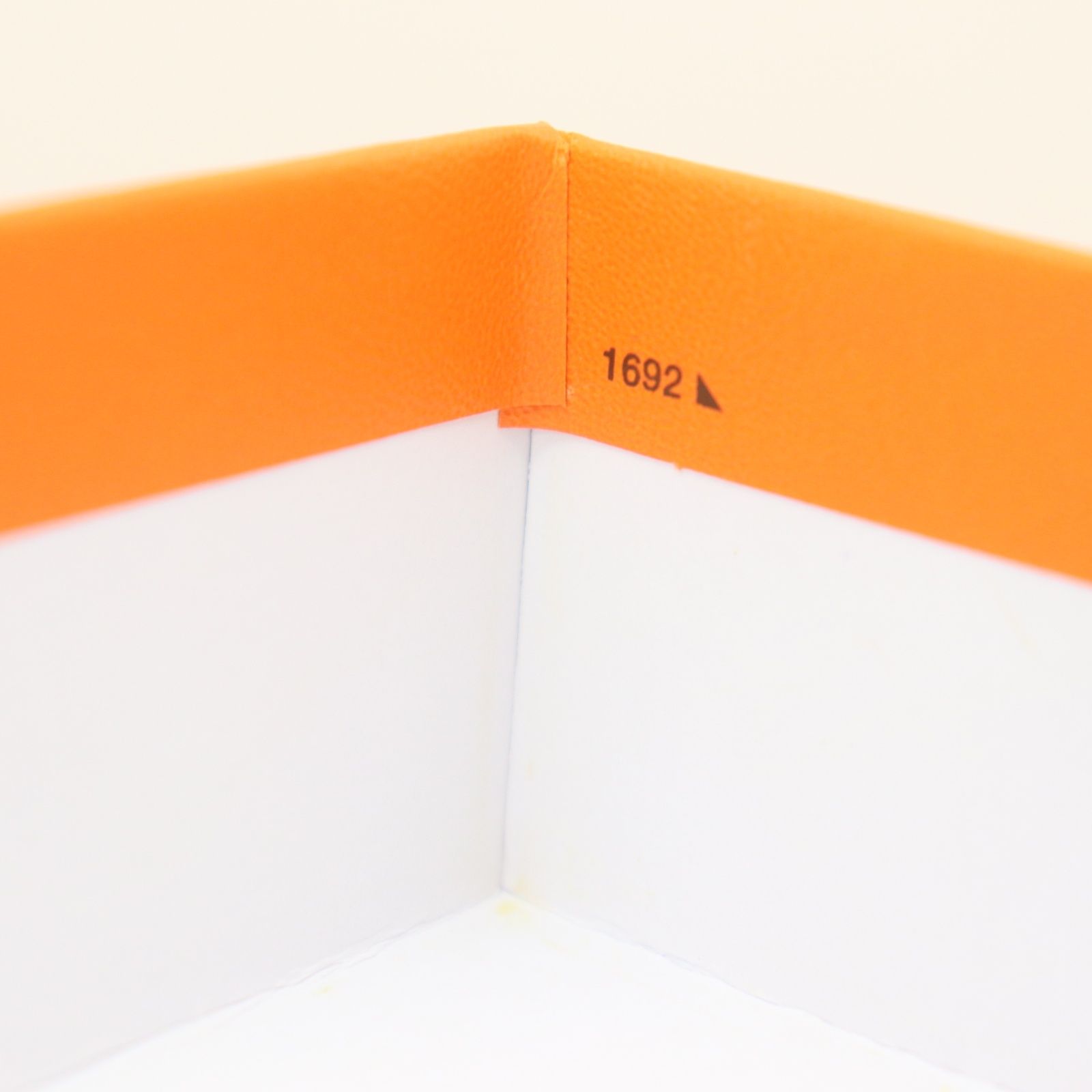 IT7OPA4H8R9O HERMES エルメス 1692 空箱 オレンジ ボックス 箱 BOX