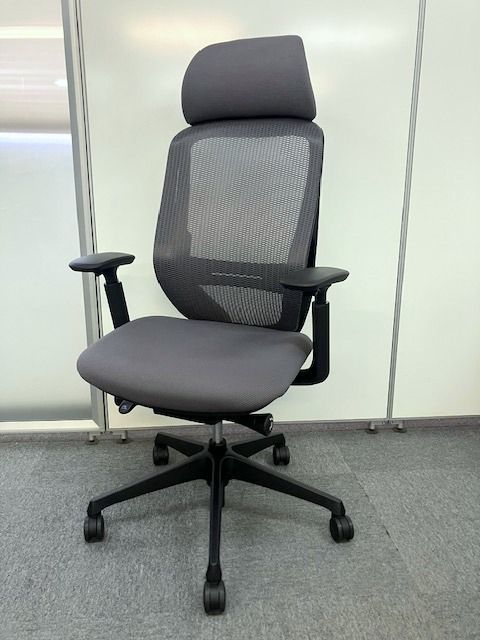 【東京都限定送料2200円も可】オカムラ　シルフィー　エクストラハイバック　ミディアムグレー　可動肘　2022年製　※肘パッドスレ有
