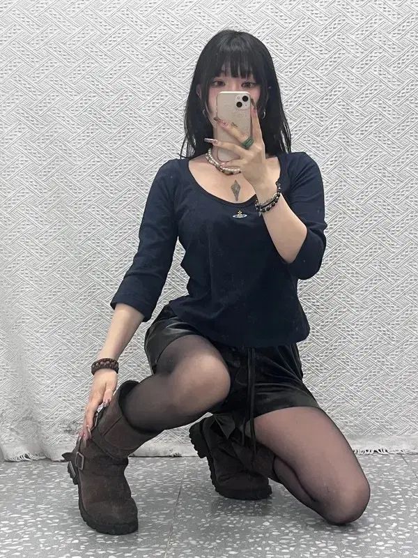 Vivienne Westwood ヴィヴィアン・ウエストウッド レッドレーベル 刺繍 ロゴ スリムフィット 長袖Tシャツ L C11851