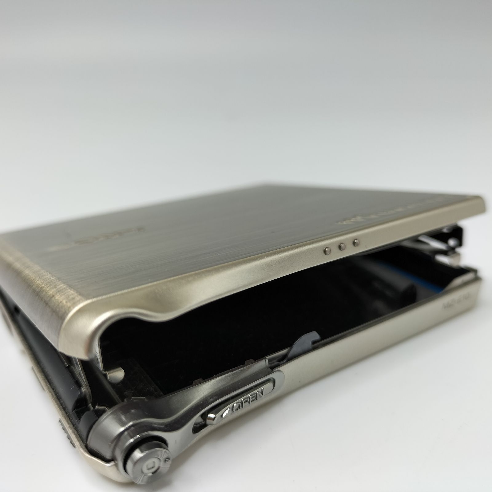 SONY MZ-E10 MDウォークマン ジャンク 未確認 WALKMAN - メルカリ